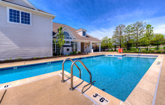 Outdoor Swimming Pool, at Carol Stream Crossing, Illinois