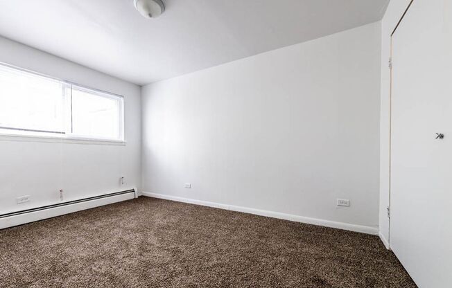 8901 S Cottage Grove Ave