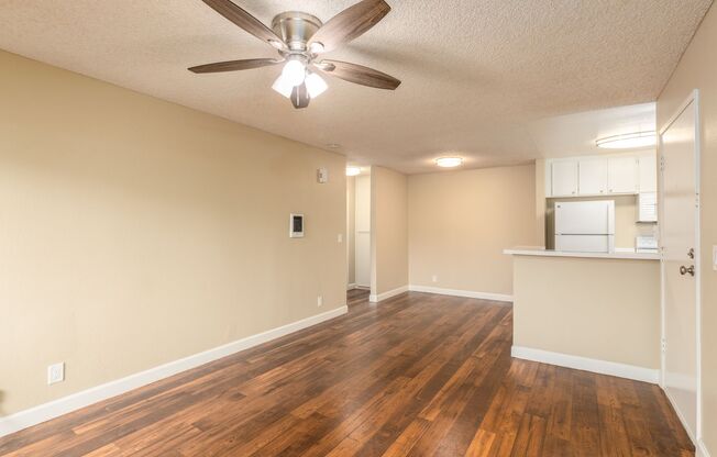 1 bed, 1 bath, 555 sqft, $1,795, Unit 36