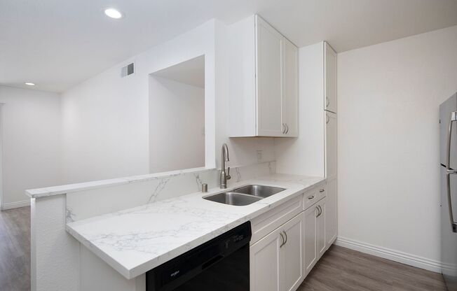 3 beds, 2 baths, 1,105 sqft, $3,495, Unit 110