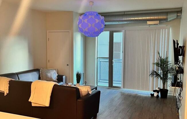 2 beds, 2 baths, $1,660, Unit 408