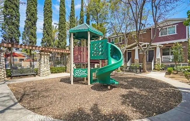 Charming 3-bedroom, 3-bathroom Condo