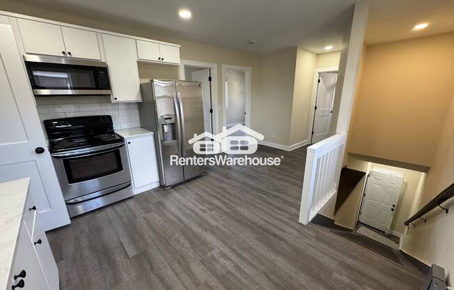 718 SE 8 AVE