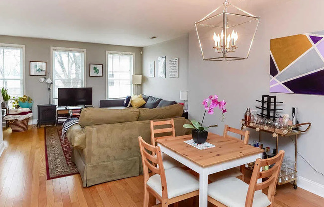 Three Bed Manayunk Townhome