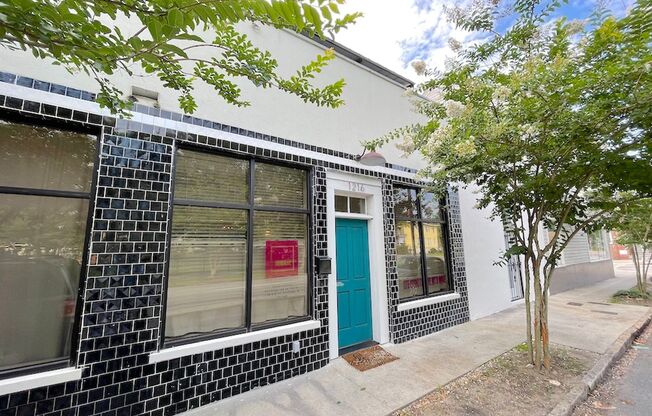 2 BED | 2.5 BATH | LIVE/WORK SPACE |  DIXON PARK