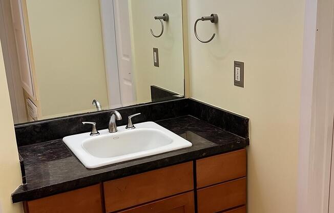 2 beds, 2 baths, 1,056 sqft, $4,400, Unit 532