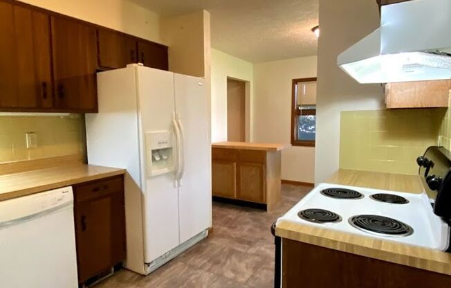 2 beds, 2 baths, $2,145