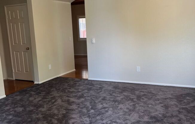 3 Bedroom 2 1/2 bath Murrieta Townhome
