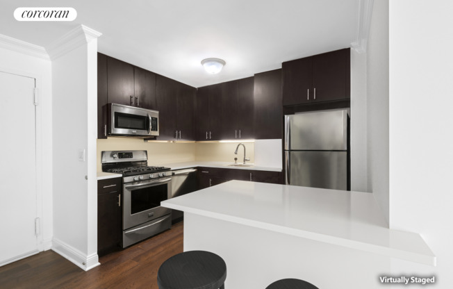 2 beds, 1 bath, 895 sqft, $5,500, Unit 2E