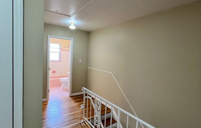 3 beds, 1.5 baths, 1,400 sqft, $1,600, Unit 2547