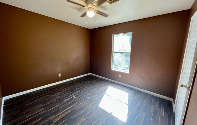 Three Bedroom Rental Near Downtown Lafayette!