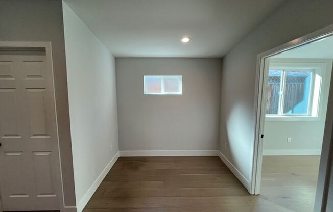 2 beds, 1 bath, $2,395, Unit ADU