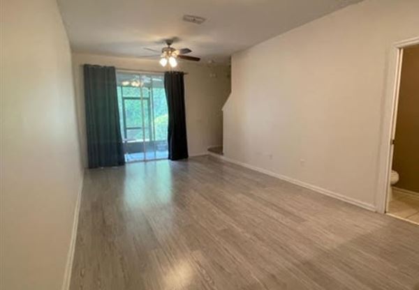 6060 BARTRAM VLG DR