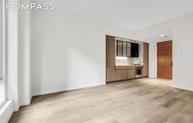 135 E 47 ST