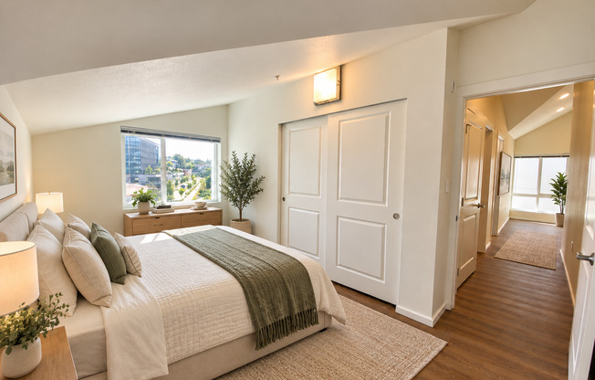 2 beds, 2 baths, 900 sqft, $2,950, Unit 5502-A