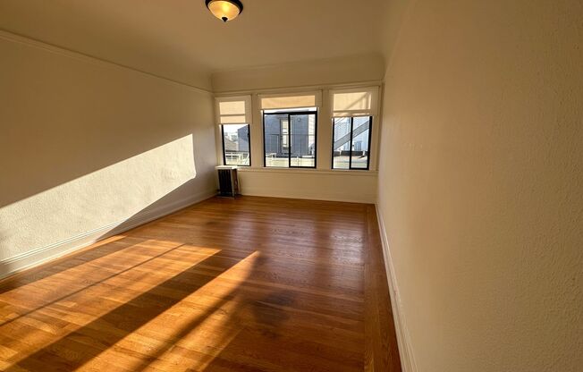 2395 Francisco Street (970r)