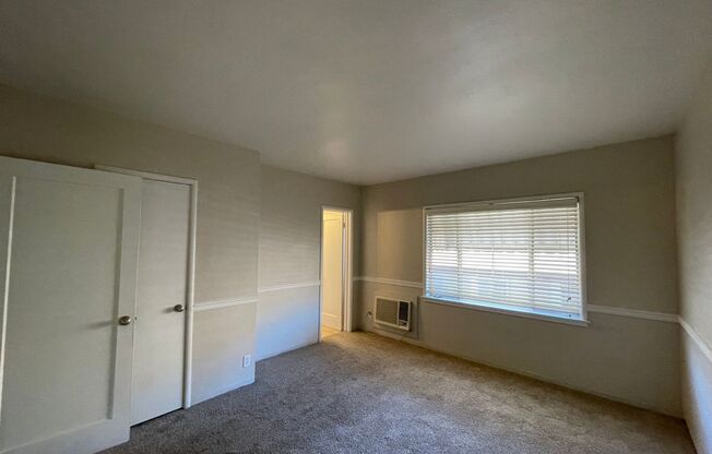 1 bed, 1 bath, $1,600, Unit 10