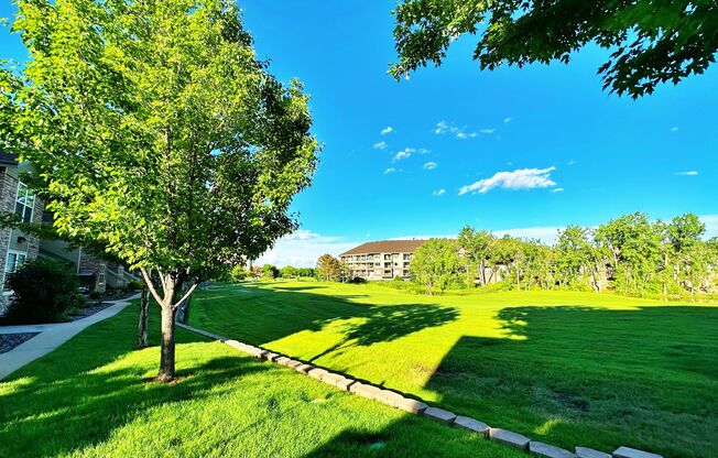 Fantastic Condo 2 Bed 2 Bath with Attached Garage in Littleton.