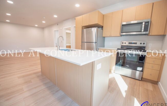 3 beds, 2 baths, 1,100 sqft, $2,699, Unit 1-232