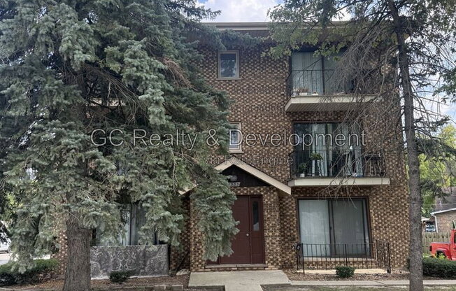 7533 SW HWY