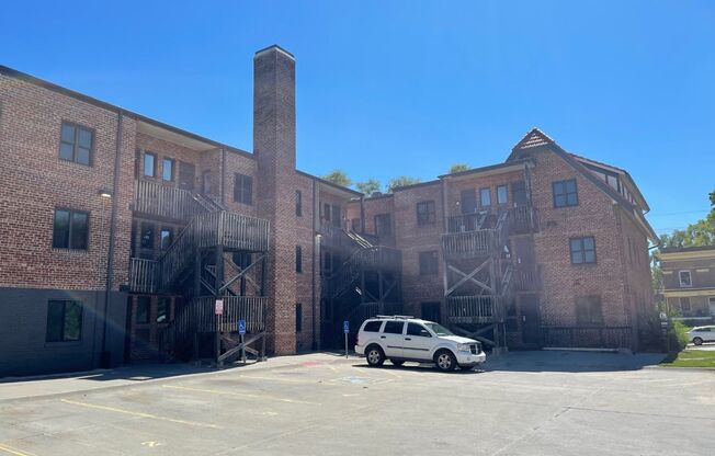 Dreamvesting Rentals (3306 Burt St) (Nottingham)