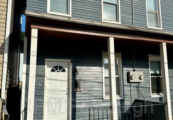 828 WALBRIDGE ST