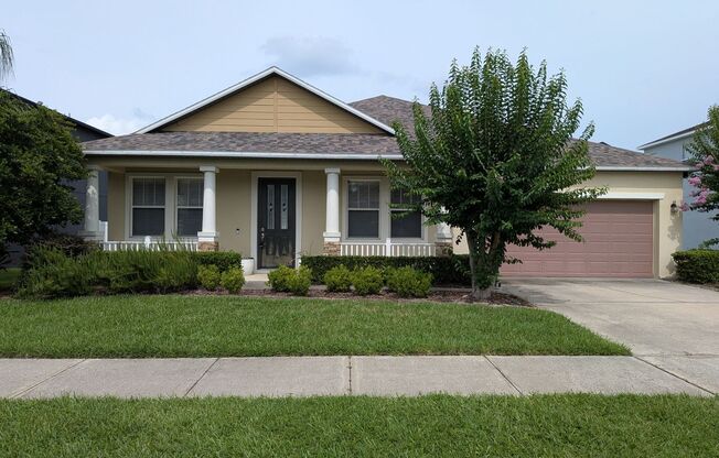 4/2 Home - Gated Community in Winter Garden