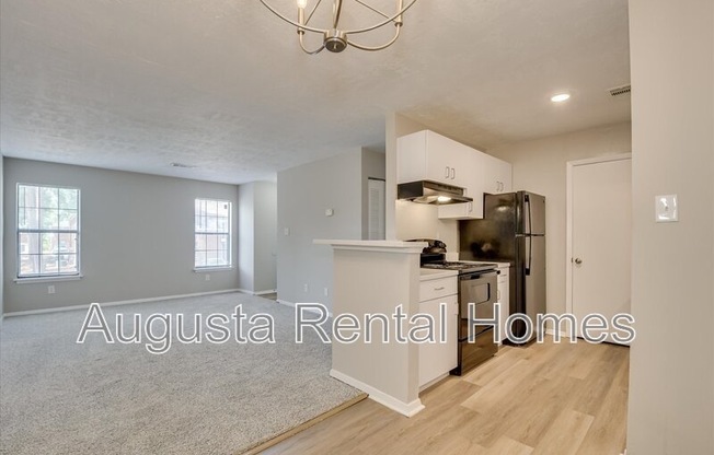 2515 CTR W PKWY