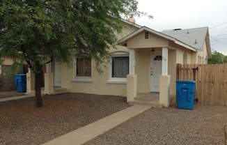 Spacious 1 bed, 1 bath in Great Location