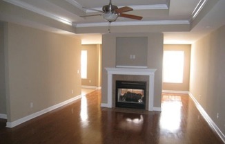 3 beds, 2 baths, $1,650