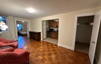 1 bed, 1 bath, $2,275, Unit 183 Winthrop #1