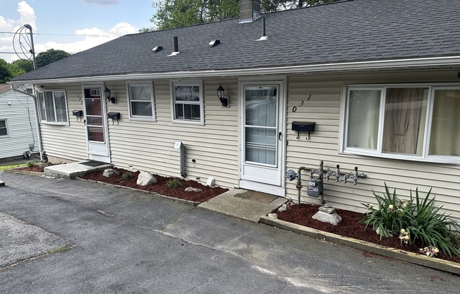 130 BLITHEWOOD AVE
