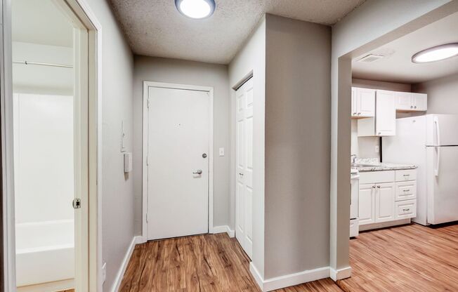 1 bed, 1 bath, 552 sqft, $1,695, Unit 306