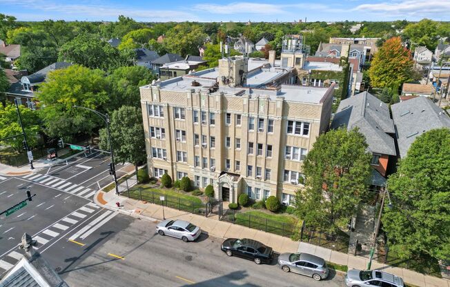Studio, 1 bath, 332 sqft, $1,350, Unit 410