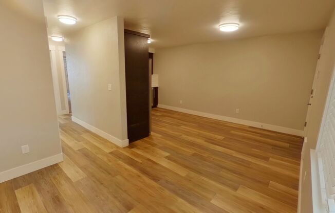 2 beds, 1 bath, $1,700, Unit 4