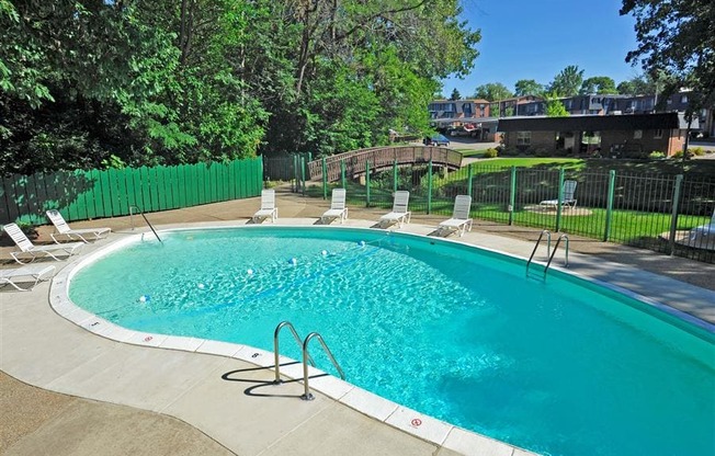 Timberbrook Apartments in Peoria, IL