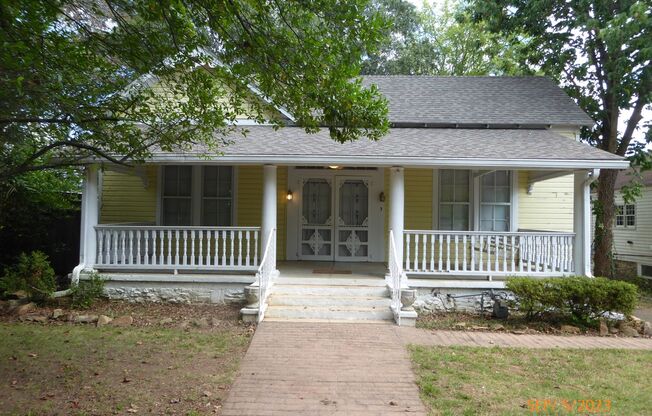 Historic home In The Heart Of Bluff Park