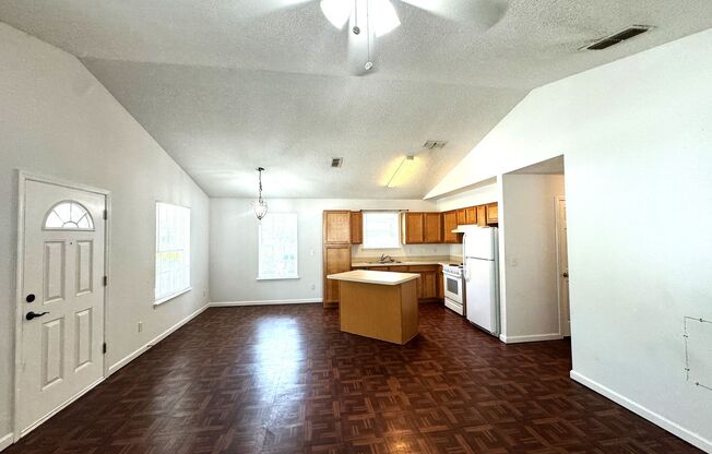 3 beds, 2 baths, $1,690