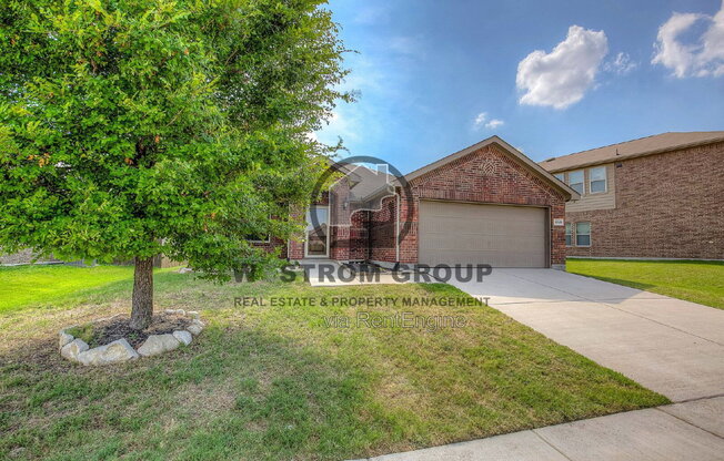 3 beds, 2 baths, 1,390 sqft, $1,895
