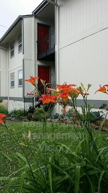 16th Ave S, 1171 - Apartment B