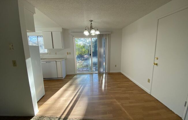 3 beds, 1 bath, $1,995