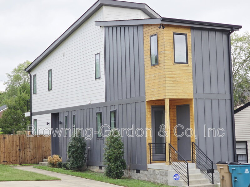 313 PIONEER LN