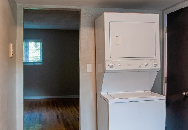 657 JOHN WESLEY DOBBS AVE NE