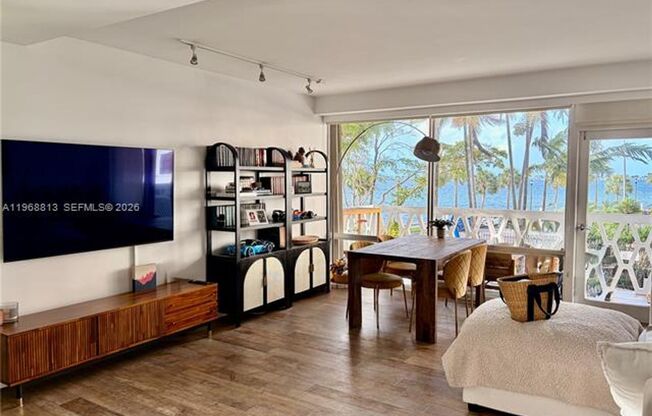 1430 Brickell Bay Dr # 205 (A11968813)