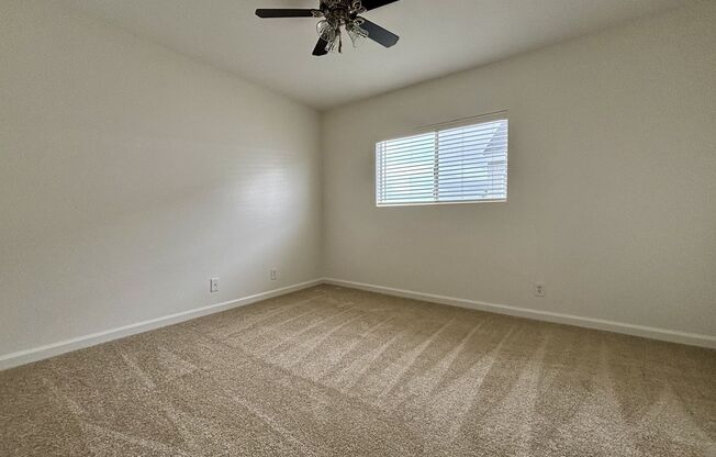 2 beds, 2 baths, 945 sqft, $2,650, Unit 77-204