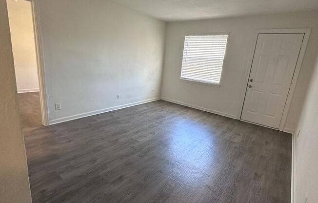 2 beds, 1 bath, $1,485, Unit 1-03