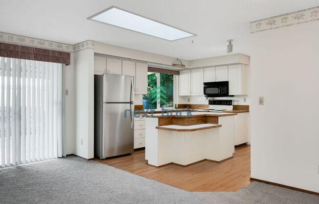 3 Bedroom 2 bathroom Home for Rent!