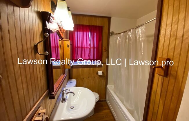 3 beds, 1.5 baths, $1,650