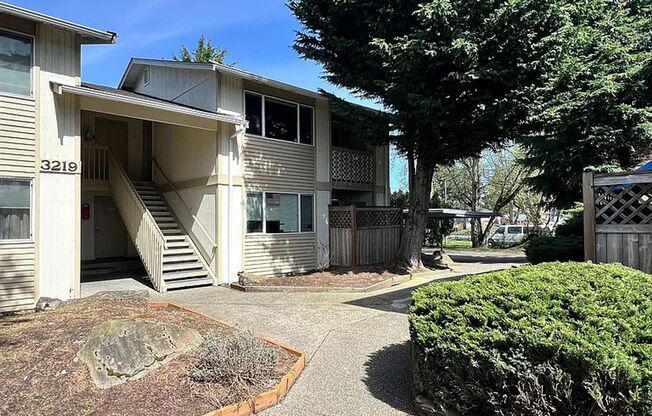 The Norpoint 8 Apartments