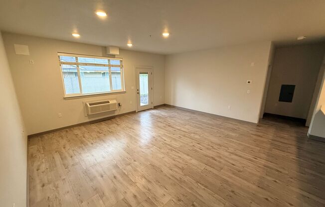 1 bed, 1 bath, 1,003 sqft, $1,295, Unit 103A (ADA)